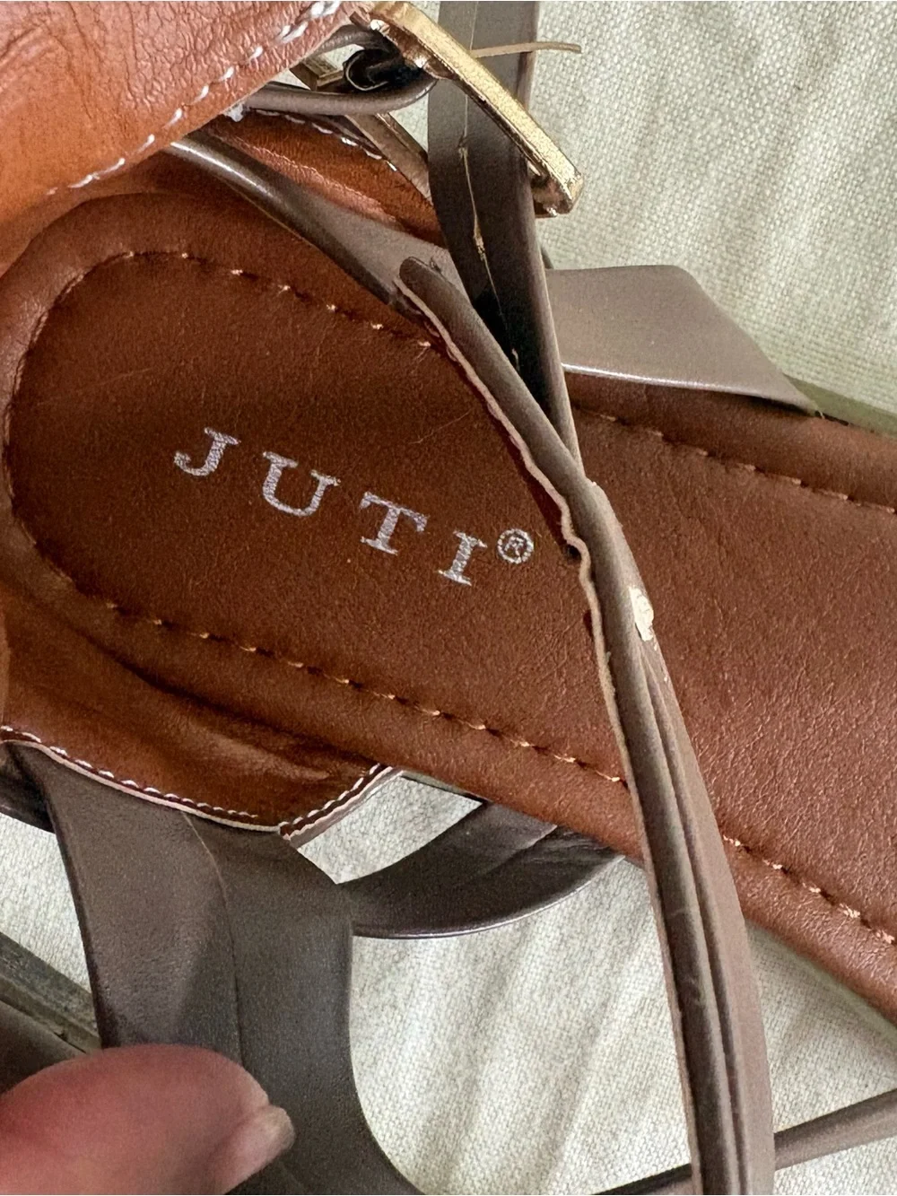 JUTY Toe Loop Ankle Strap Flat Sandals Women Size 10 Gladiator Comfor See Photo